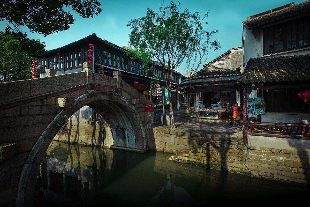 公路坦克战